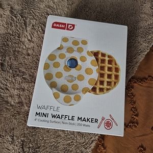 Dash Mini Waffle Maker